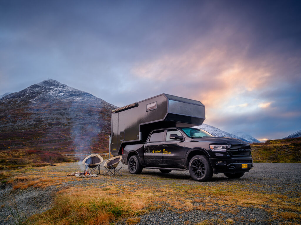Cruzer RV pickup camper unit - Outback op Caravan Salon 2023